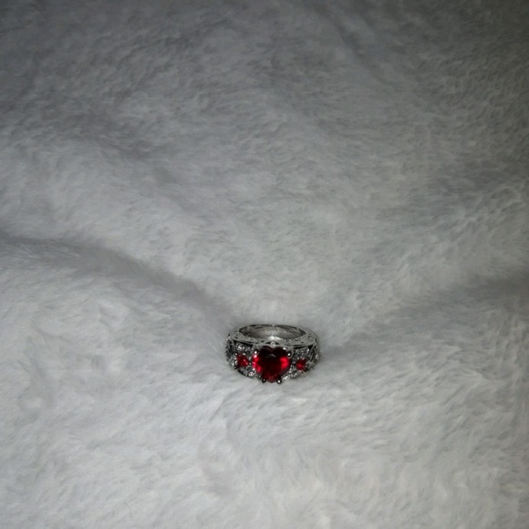 Ring - Picture 2 of 2